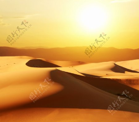 沙漠黄昏日落景色