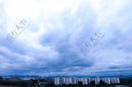 桂林乌云风景摄影图