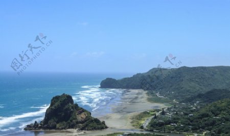新西兰皮哈海滩风光