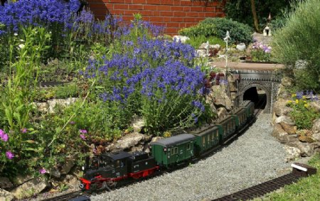 花园铁路爱好火车模型模型