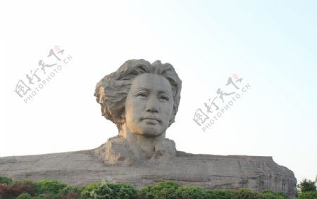 毛泽东雕像