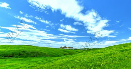 蓝色天空草坪背景海报素材图片