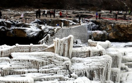 黄河壶口瀑布结冰图片