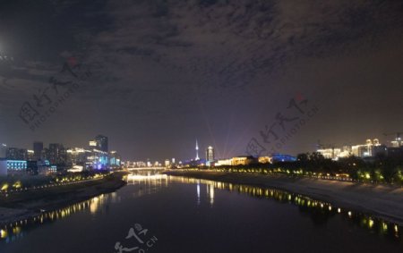 武汉汉江夜景图片