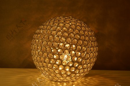 水晶球灯图片