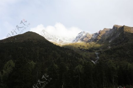 高山和雪景