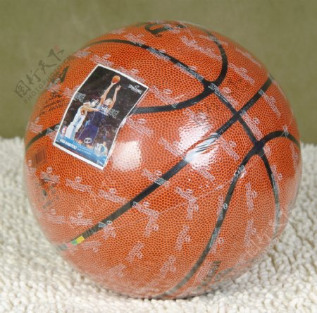 斯伯丁篮球图片