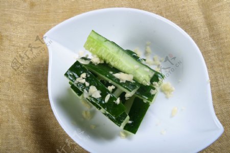 中式套餐小菜腌黄瓜图片