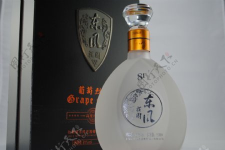 葡萄烈酒图片