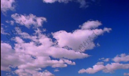 云朵飘飘之六图片