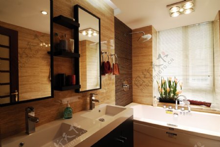 木纹浴室