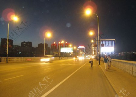 灯桥夜色图片
