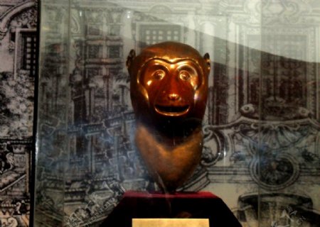 圆明园猴首铜像图片