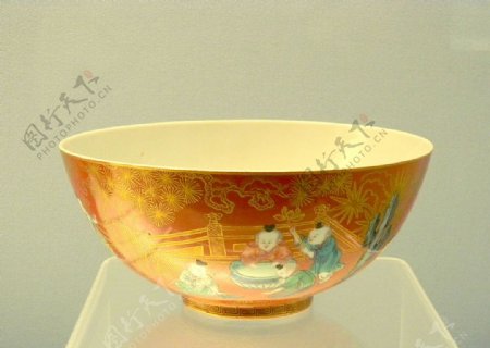 上海博物馆古陶瓷碗摄影特写图片