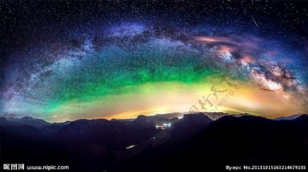 星空五彩斑斓银河图片