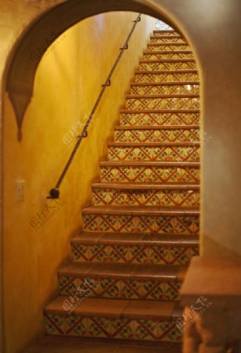 豪华别墅庄园里的楼梯图片