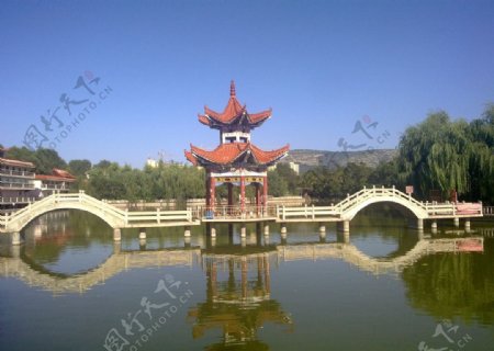 临洮县貂蝉湖公园图片