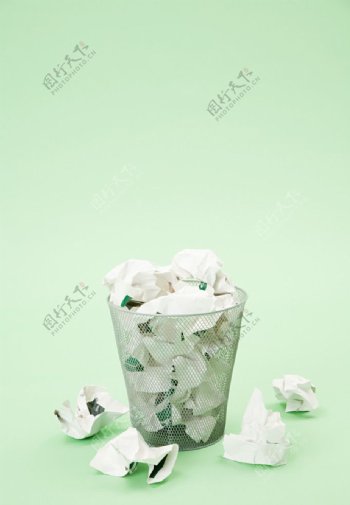 废纸篓图片