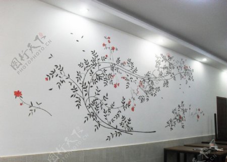 藤蔓手绘墙图片