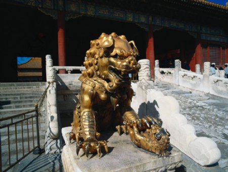 故宫铜狮子图片