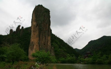 鼎湖峰图片