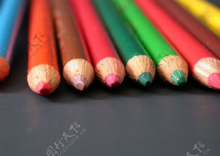 彩色画笔图片