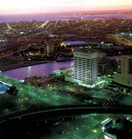 鸟瞰城市夜景图片