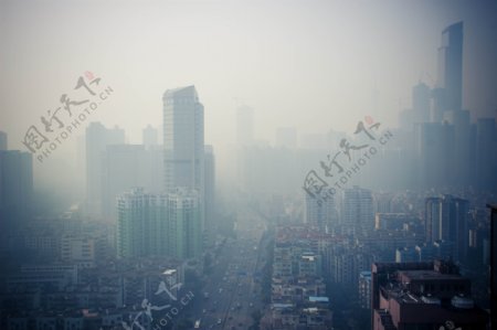 雾霾下的广州图片