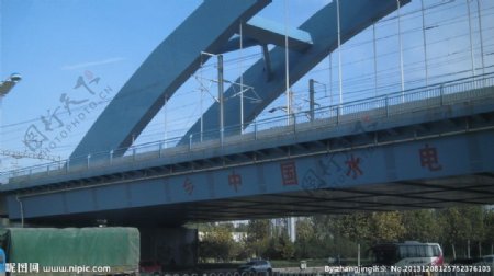 京沪高铁经十路铁路桥图片