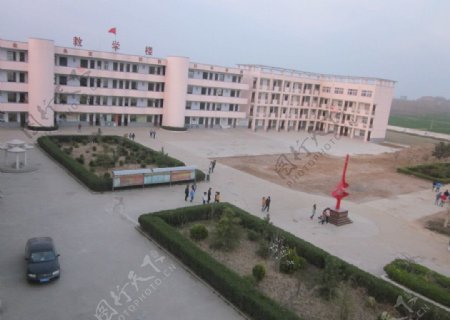 学校全景图图片