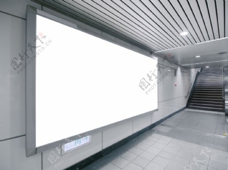 地铁站广告位图片