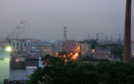城市工业区夜景图片
