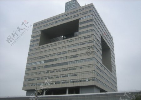 深圳大学科技楼风光图片