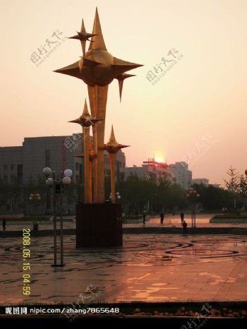 盘锦印象广场之晨图片