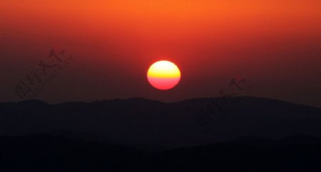 苏仙岭夕阳图片