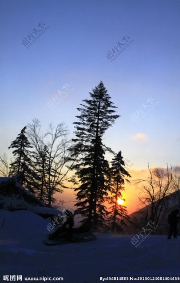 二郎河雪景图片