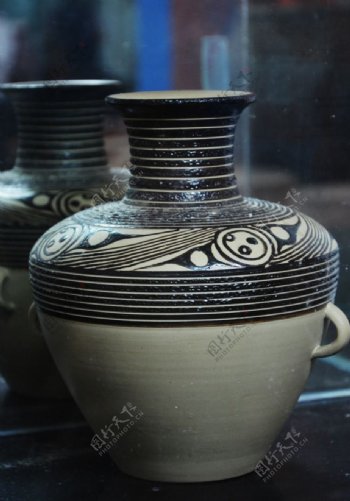 荣昌安陶陶器图片