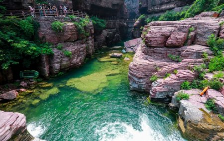 云南红石峡风景图片