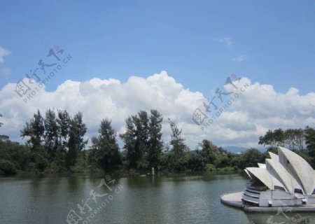 湖水美景图片