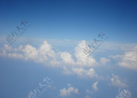 天空上的云图片