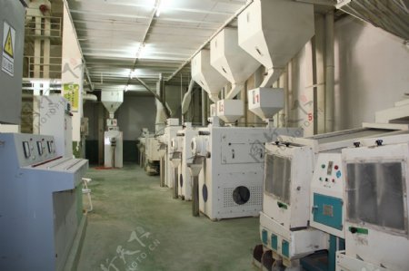 粮食厂机械设备图片