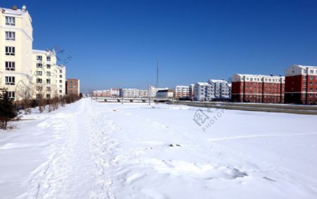 潮查河冬天建筑风景图片