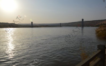 黄河悬索桥沙坡头图片