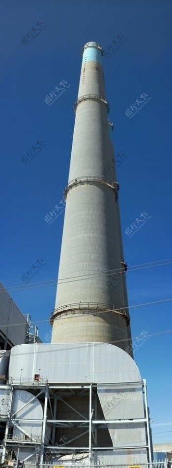 热电厂的烟囱图片