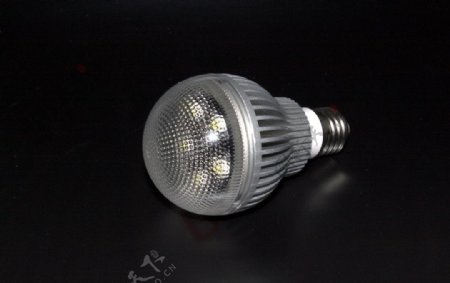 LED球型灯泡5W图片