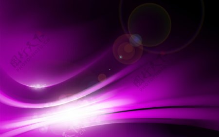 紫色炫彩背景动感线图片