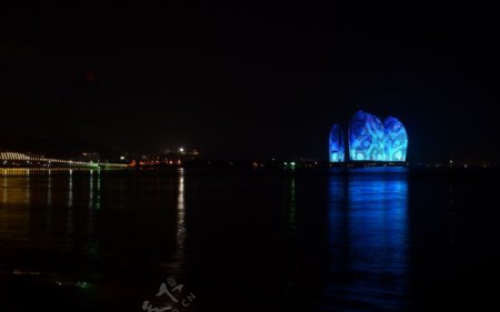 三亚凤凰岛夜景图片