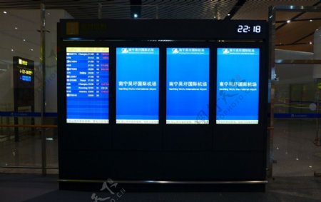 机场航班信息展示窗口图片