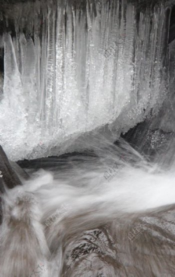 瀑布流水冰川图片