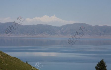 美丽的赛里木湖图片